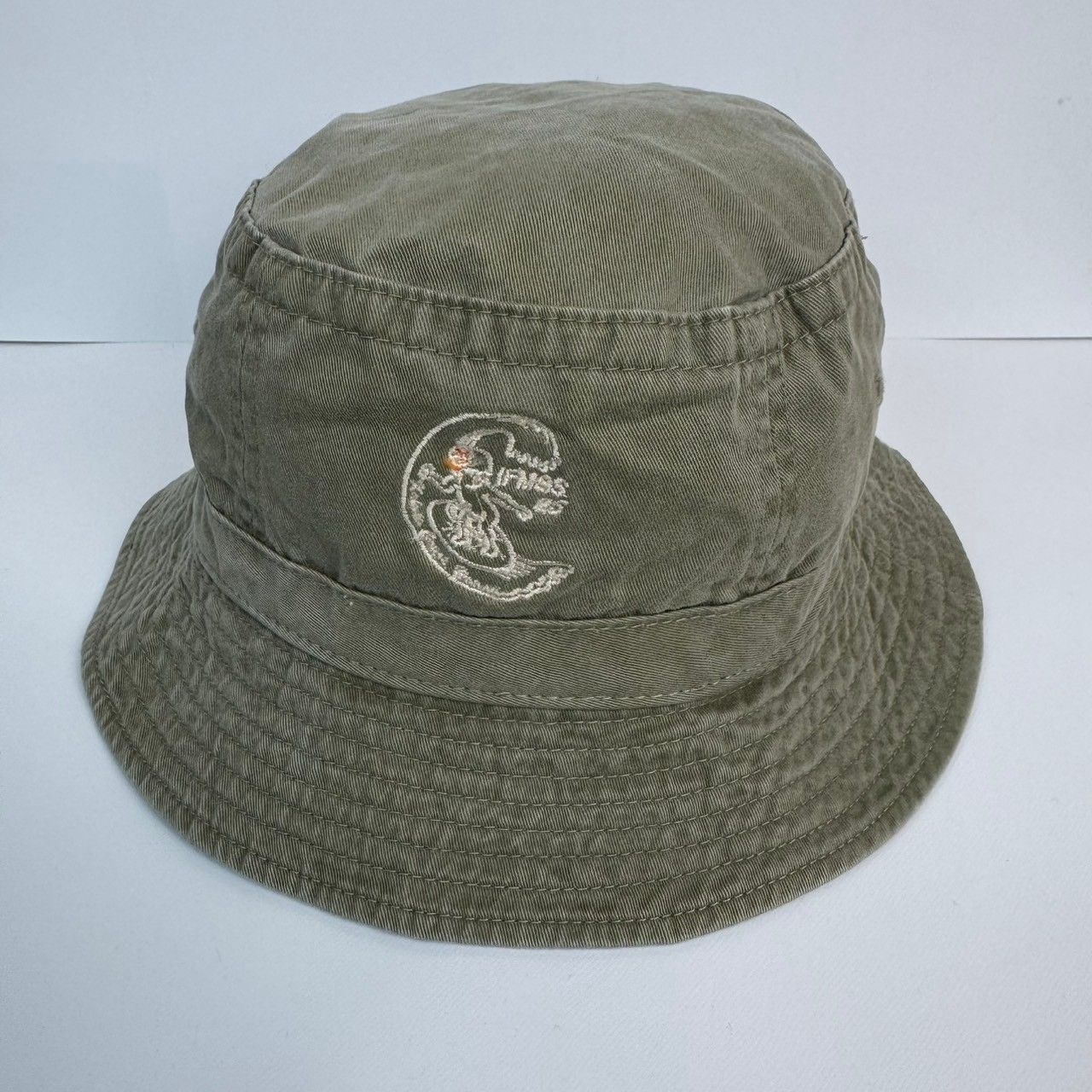 PORT AUTHORITY ポートオーソリティ バケットハット ワンポイントロゴ ロゴ刺繍 カーキ L/XLサイズ メンズ レディース 古着