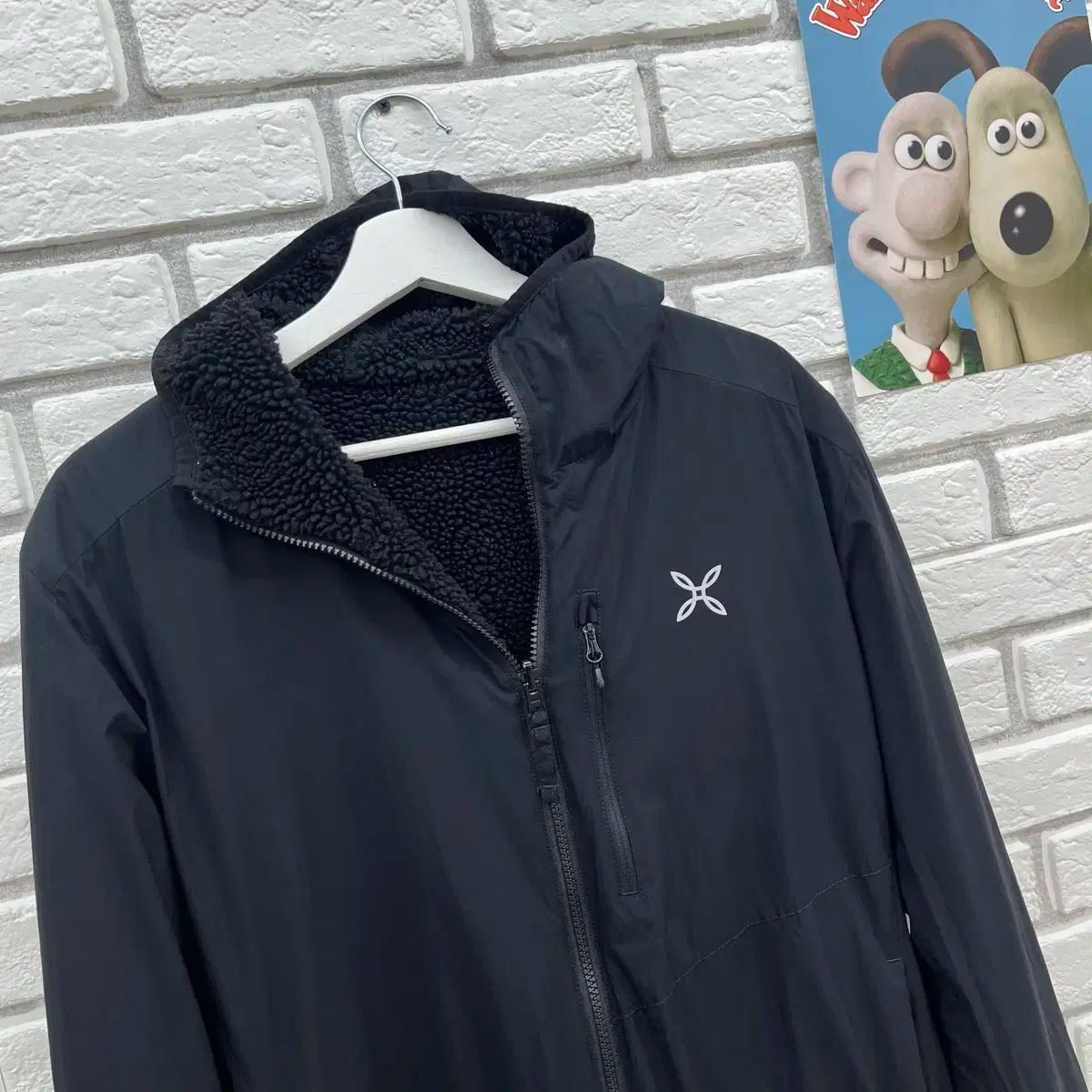 モンチュラ ブラック リバーシブル フード ジャケット L 100