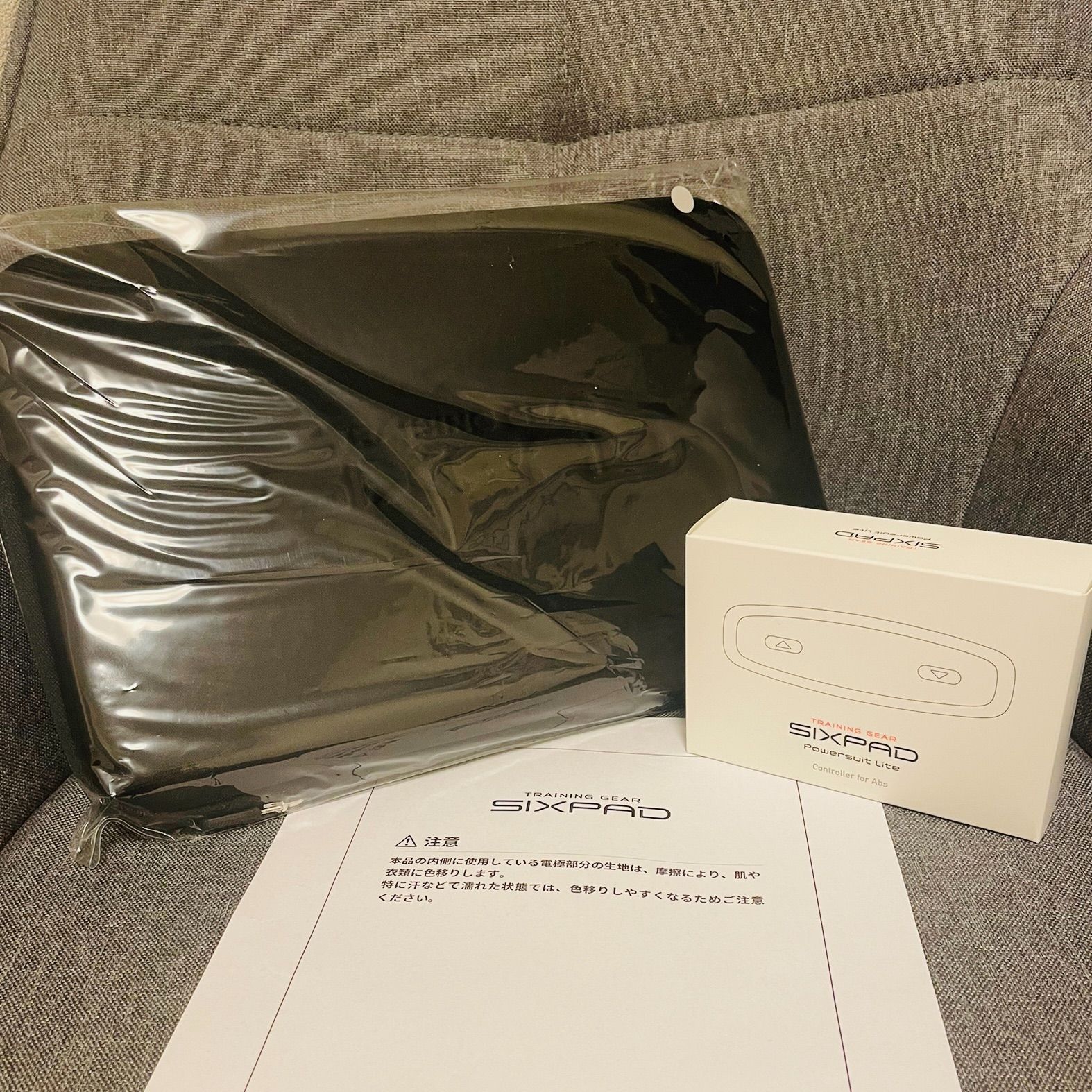 SIXPADシックスパッド パワースーツライトアブス Mサイズ