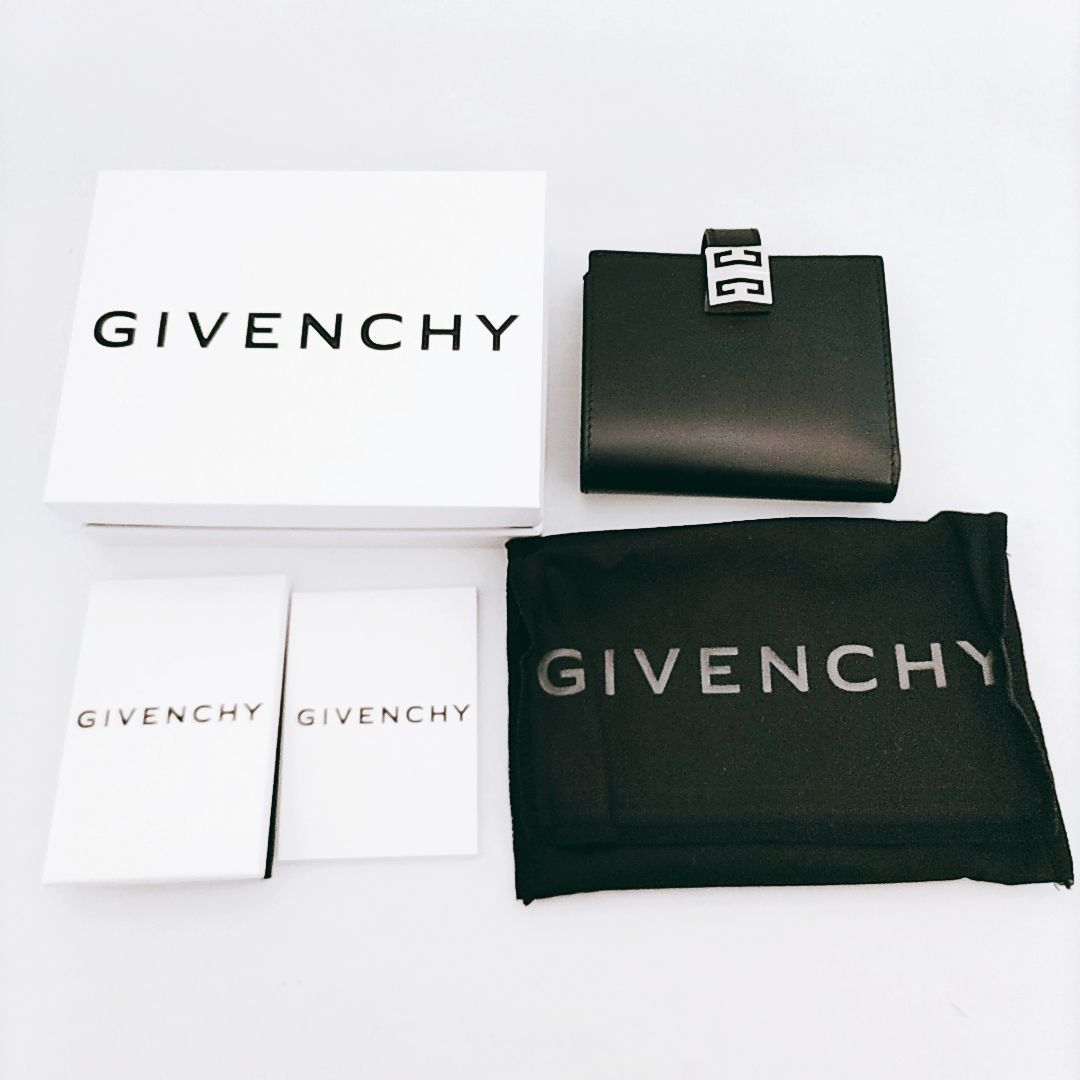 新品未使用】GIVENCHY ボックスレザー スモール 4G 2つ折り財布 ジバンシー ブラック - メルカリ