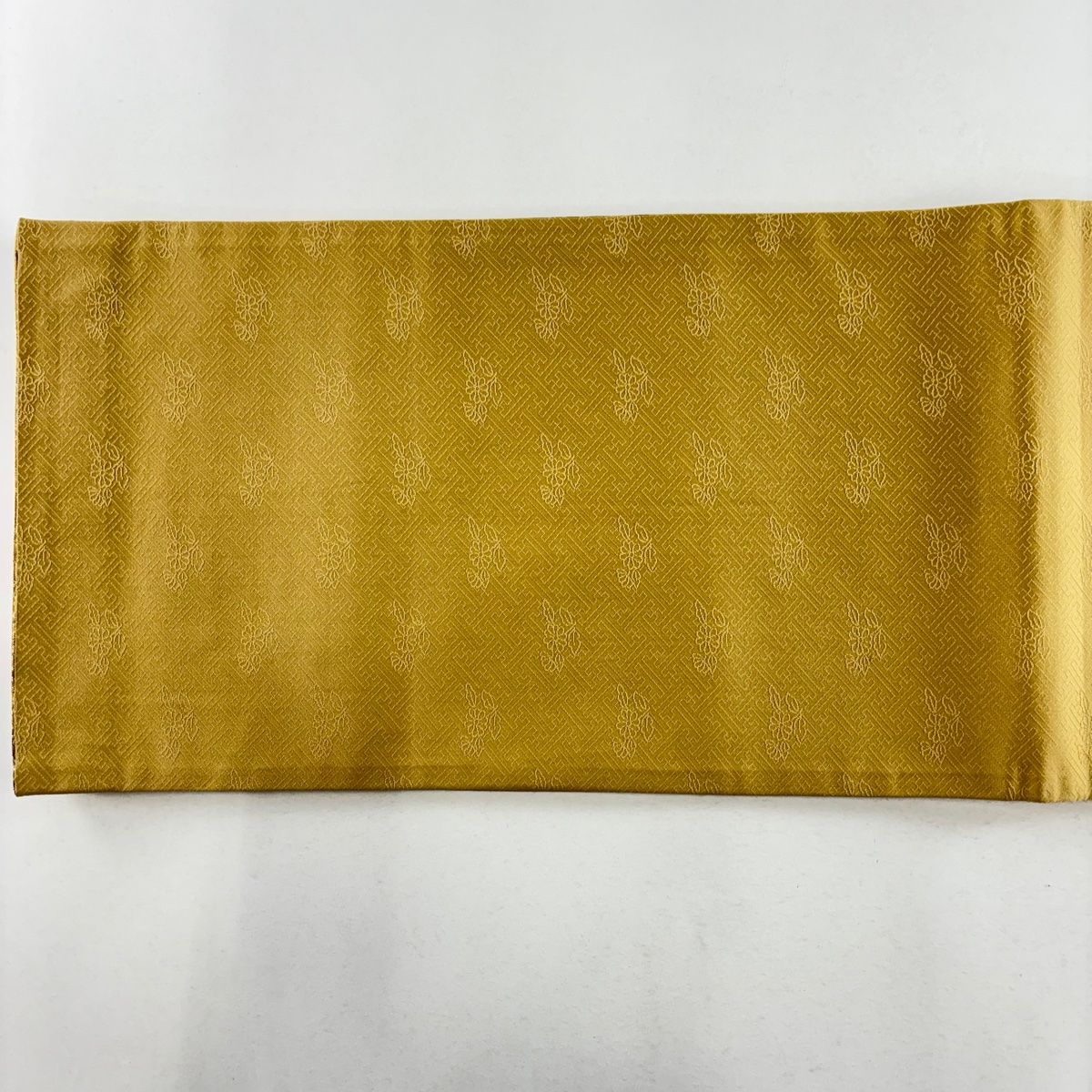 A37新品未使用　袋帯 秀品 お太鼓柄 金糸正絹 袋帯 美品 秀品 草花 金糸 螺鈿 金色 お太鼓柄 正絹 【中古