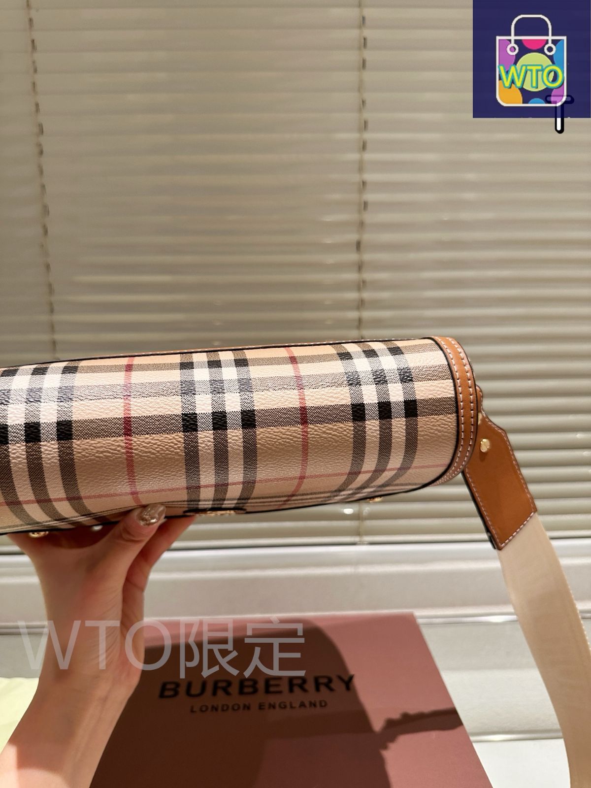 今日特価】Burberry バーバリー クラシック メッセンジャー