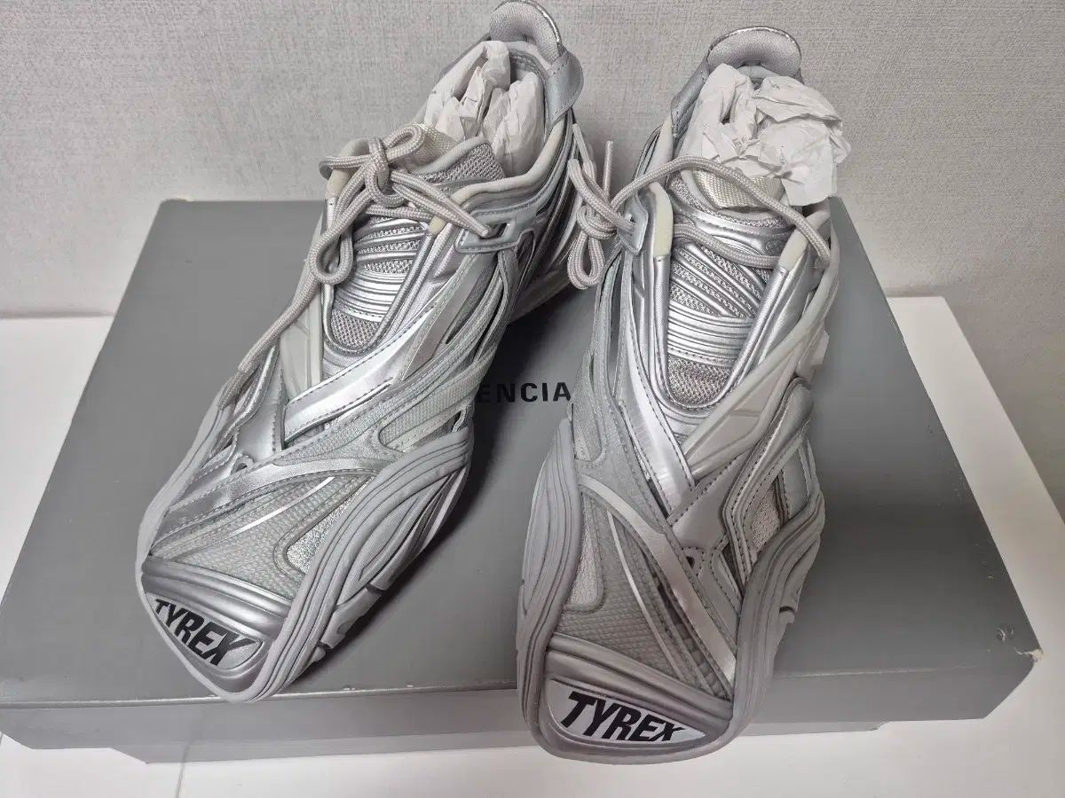 BALENCIAGA tyrex シルバー BALENCIAGA TYREX SILVER 42