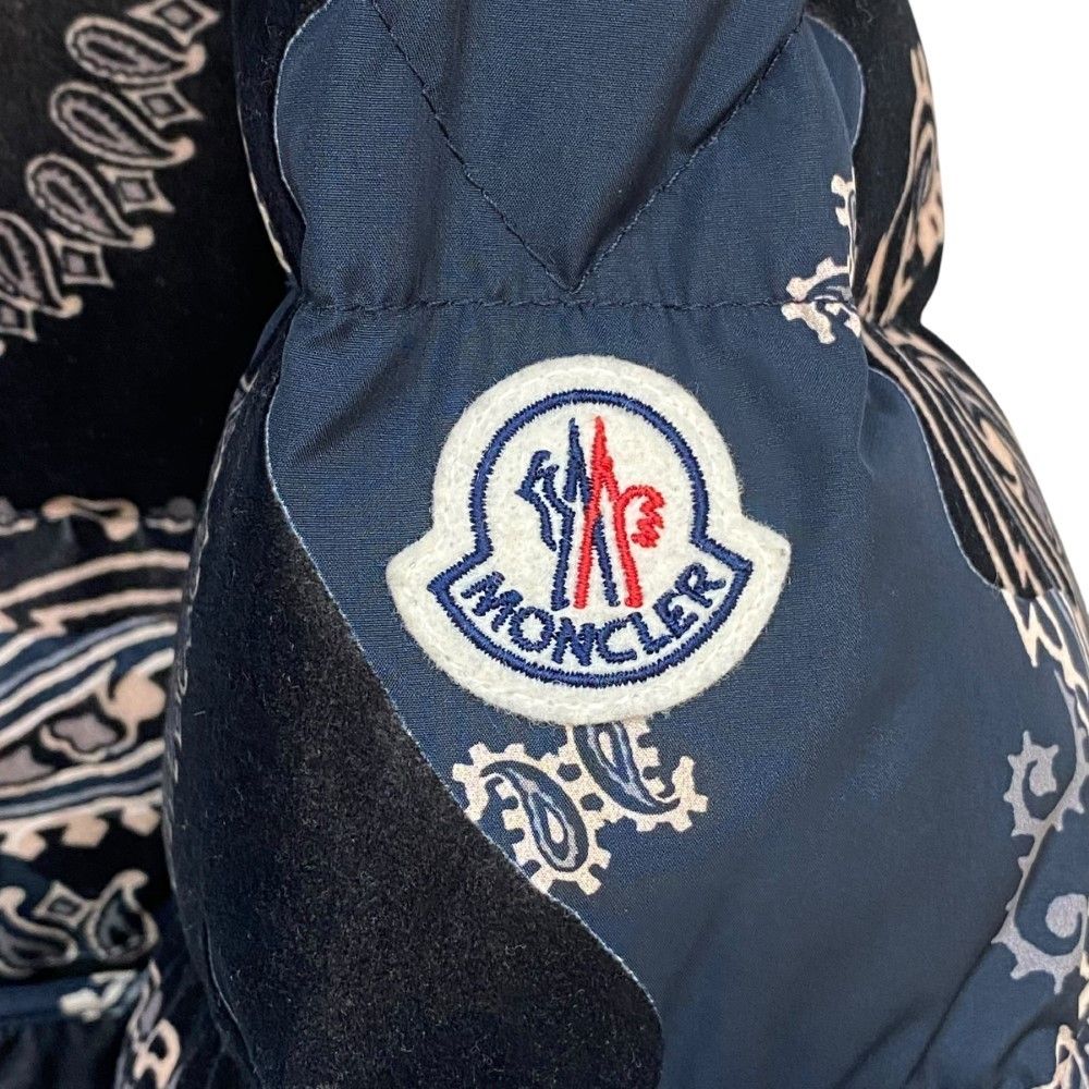 MONCLER FREVILLE GIUBBOTTO ロゴワッペン ペイズリー リバーシブル