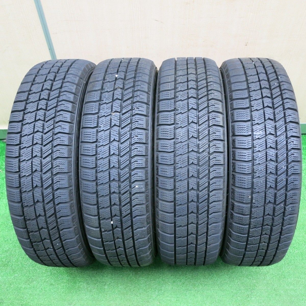 超バリ溝 22年 キレイ 9.5分以上 スタッドレス 155 65R14 グッドイヤー アイスナビ8 STRANGER ストレンジャー 14インチ PCD100 4H 4120901TNス FFCRYSTALESIA_COM