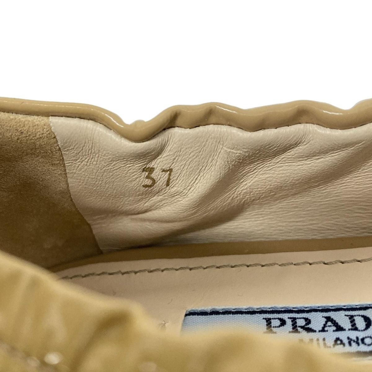 PRADA(プラダ) フラットシューズ 37 レディース - ライト