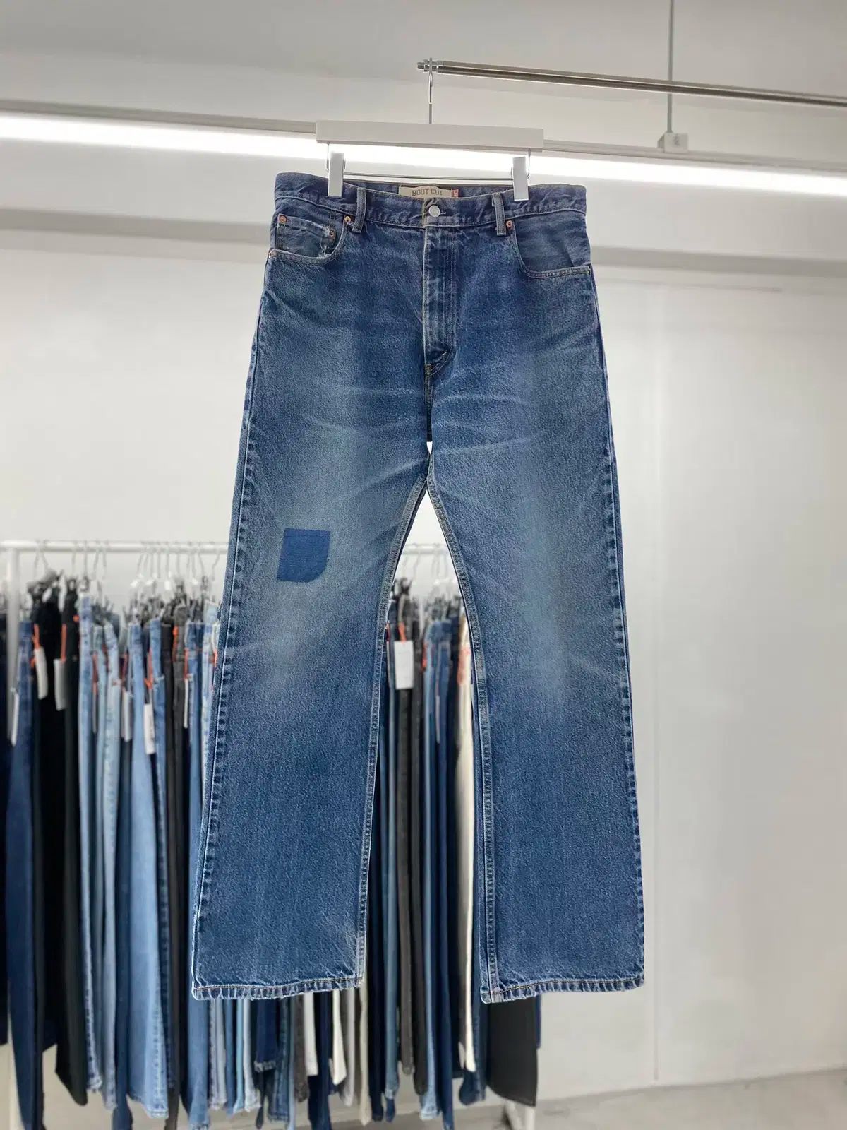 LEVI S リーバイス 517 ブーツカット 00s 34 サイズ a3333
