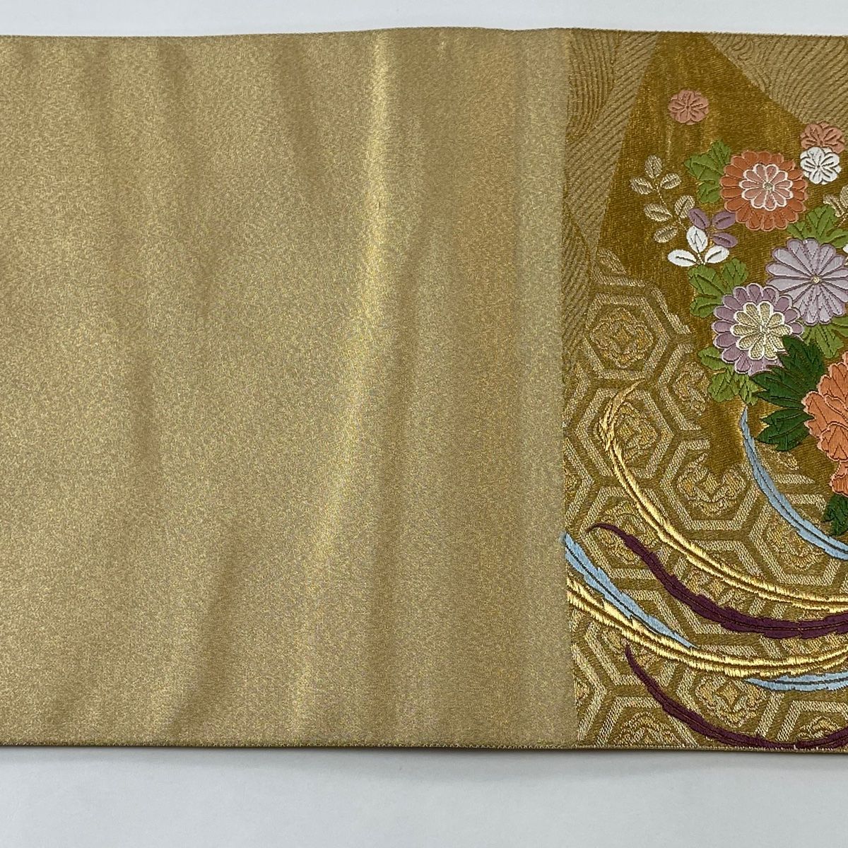 ¨̮⃝ 身丈163 上質 正絹 縮緬 唐花 芍薬 鳳凰 未使用品 袋帯 美品 秀品 鳳凰 草花 本金箔 唐織 金色 六通 正絹 【中古