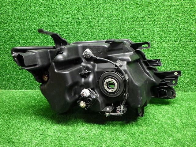 セレナ 後期 左ヘッドライト LED C26/FNC26 100-23683 Y 日産 250924A10