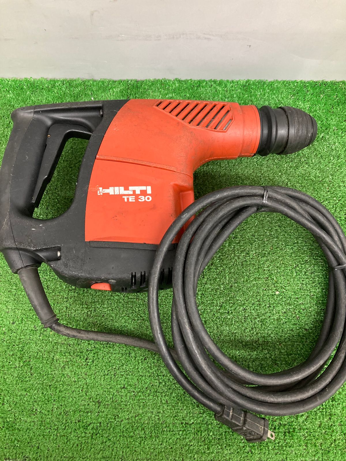 中古品】【0921】☆HILTI ヒルティ コンビハンマードリル TE30 100V