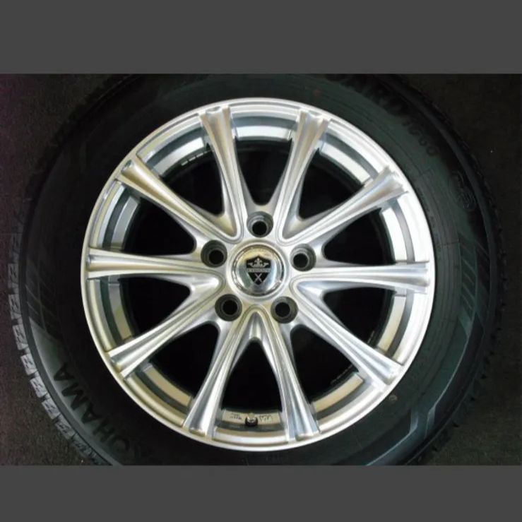 T-2128 本州 製 iG60 205 60R16 超バリ山 90ノア ヴォクシー プリウスα SAI 等 16インチスタッドレス タイヤホイール