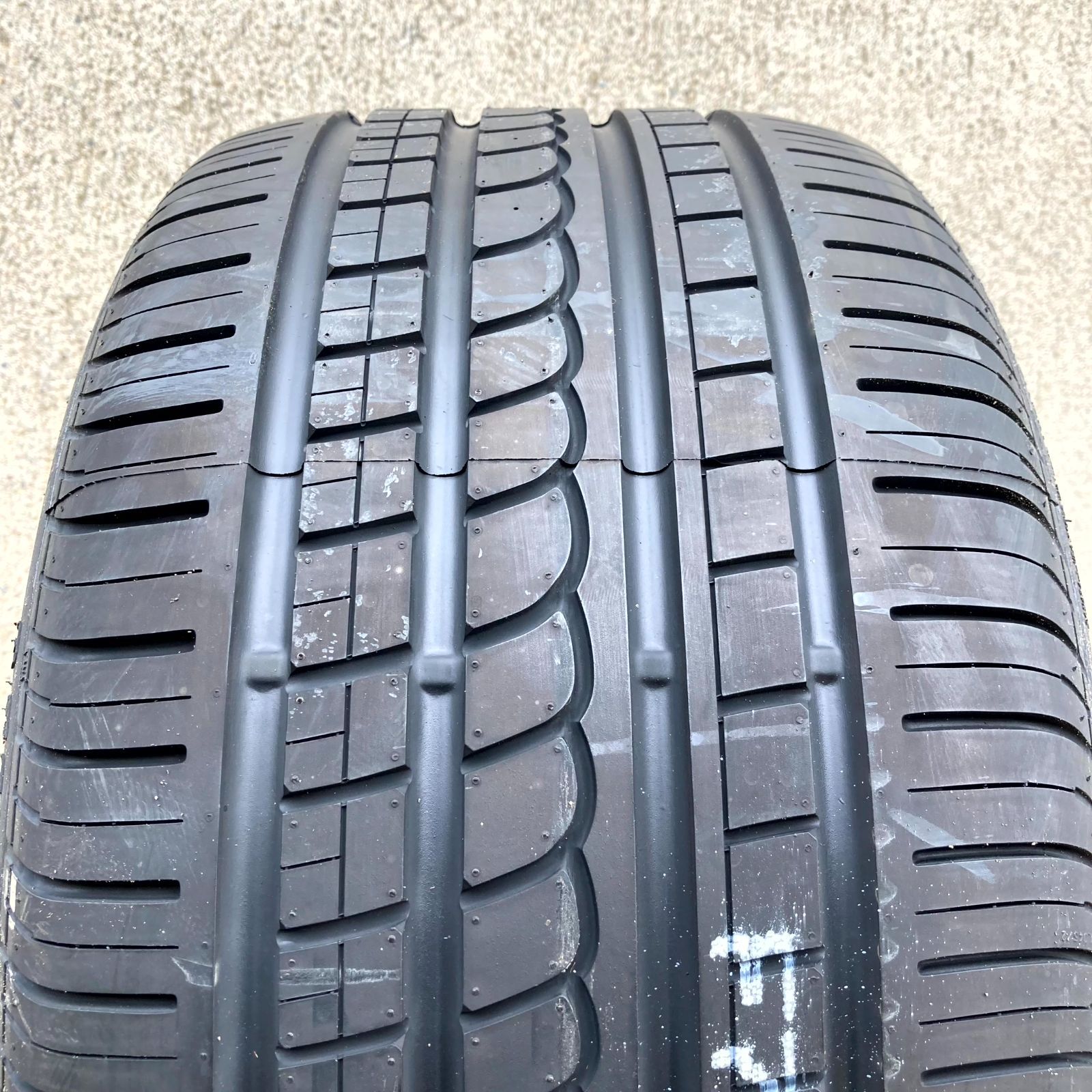 PIRELLI P