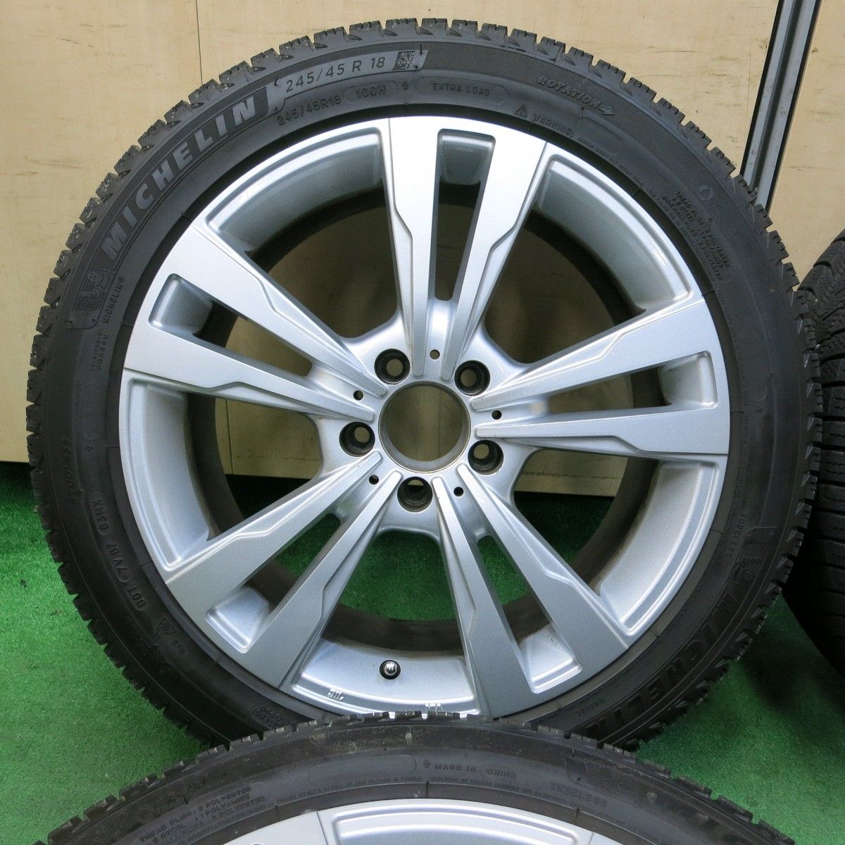 *送料無料* バリ溝！9分★ベンツ等 EUROFORSCH 245/45R18 スタッドレス ミシュラン X-ICE3+ ユーロフォルシュ PCD112/5H★4072502SYス