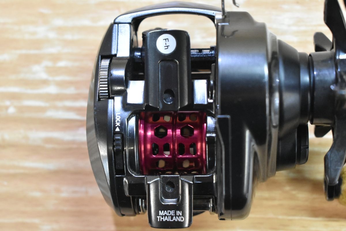 7500 ベイトリール シルバー 糸付き 7500 ベイトリール シルバー 糸付き RIDE SHIP｜株式