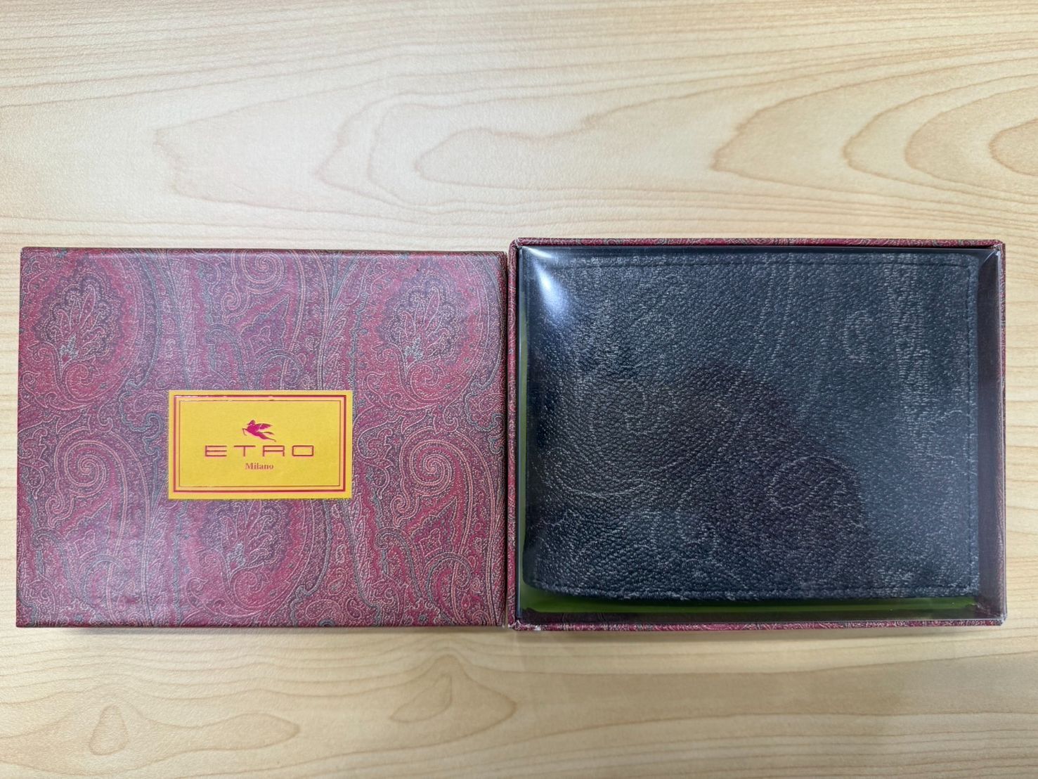 新品未使用】ETRO エトロ ペイズリー柄 二つ折り財布 ブラック