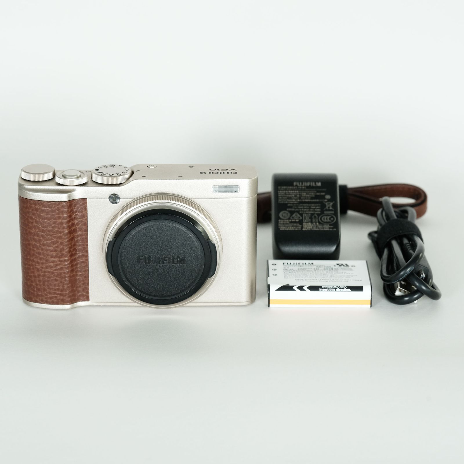 【新品同様】FUJIFILM XF10 ゴールド コンパクトデジタルカメラ Amazon | 富士フイルム(FUJIFILM) デジタルカメラ XF10