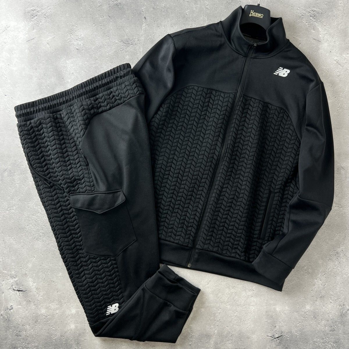 New Balance ニューバランス 高機能 Fortitech Heatloft ジャージ 上下 
