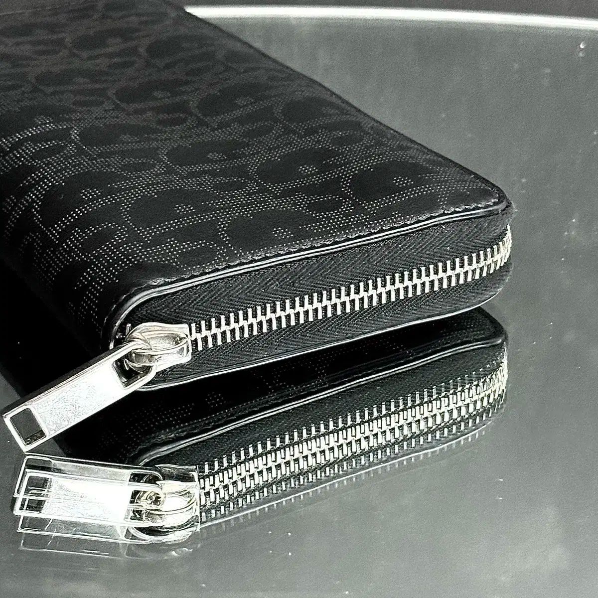 ディオール オブリーク ギャラクシー ラウンドファスナー長財布 Dior