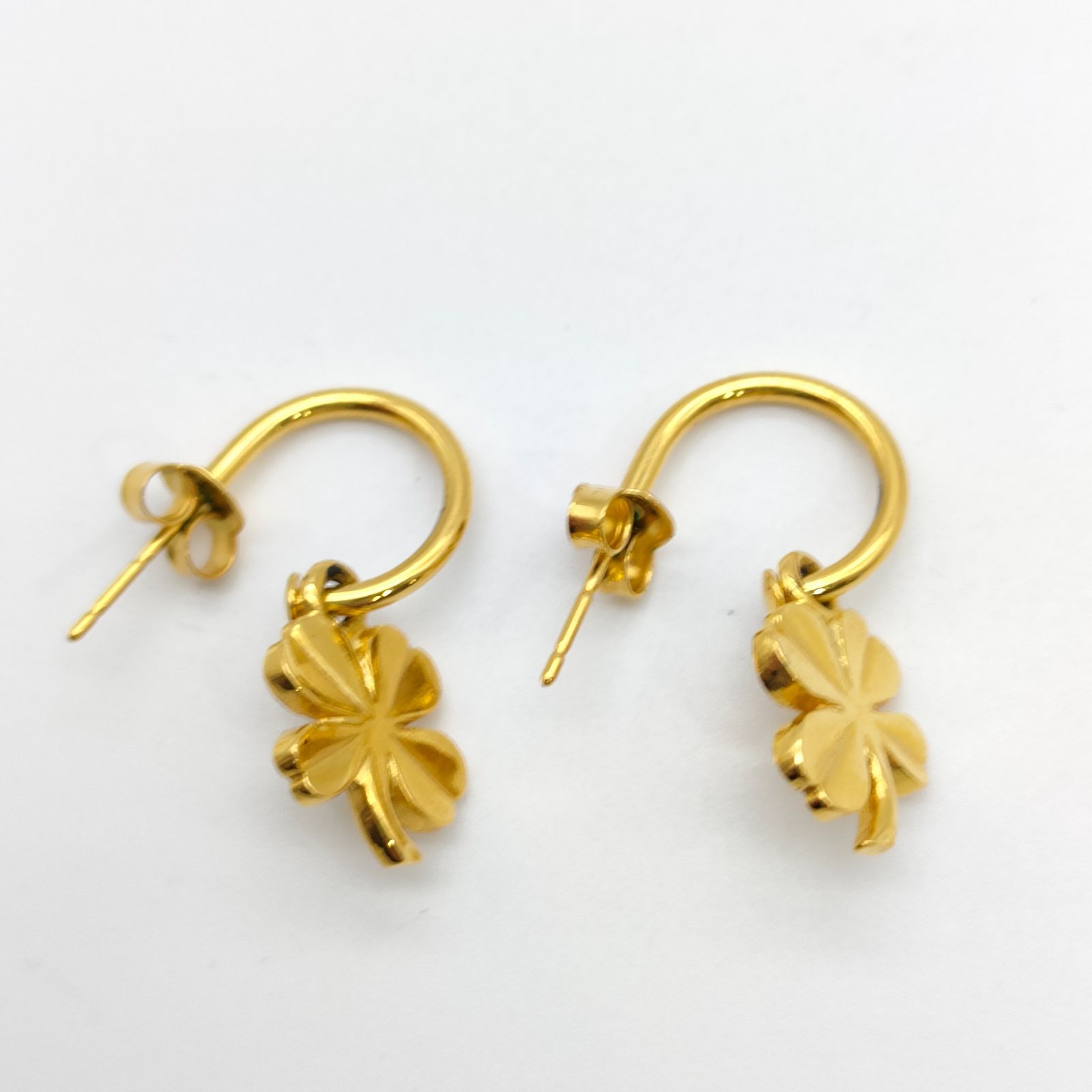 CHANEL シャネル クローバー ピアス 金メッキ 約2.9g Clover レディースピアス アクセサリー 小物 イヤリング レディース  S1139 - メルカリ