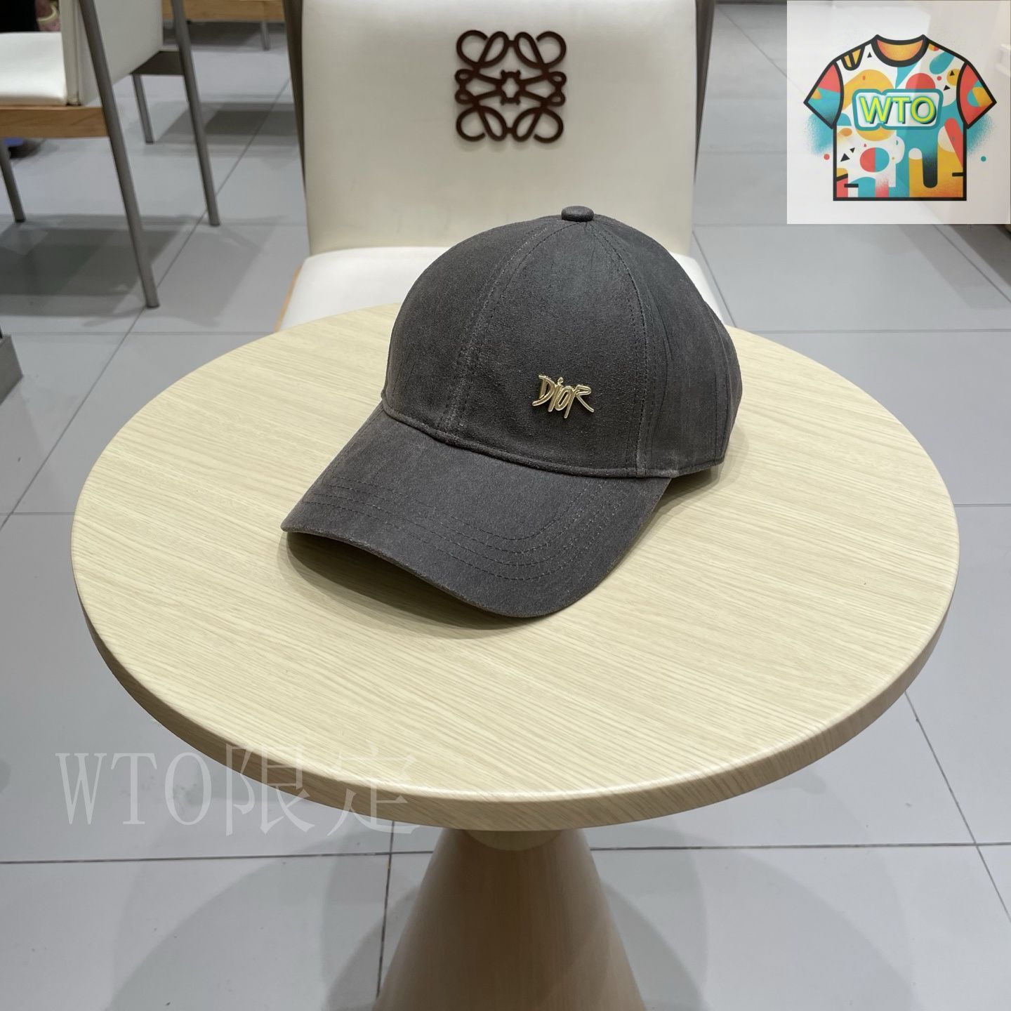 DIOR（ディオール） 【DIOR】 刺繍 ベースボール キャップです。 ディオールベースボールキャップ 野球帽メンズ レデイース