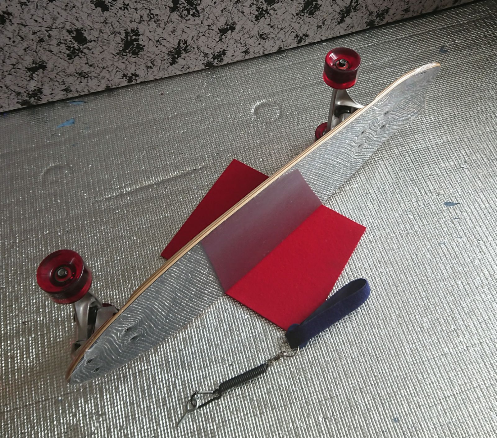 レッド 税送料2770円込み