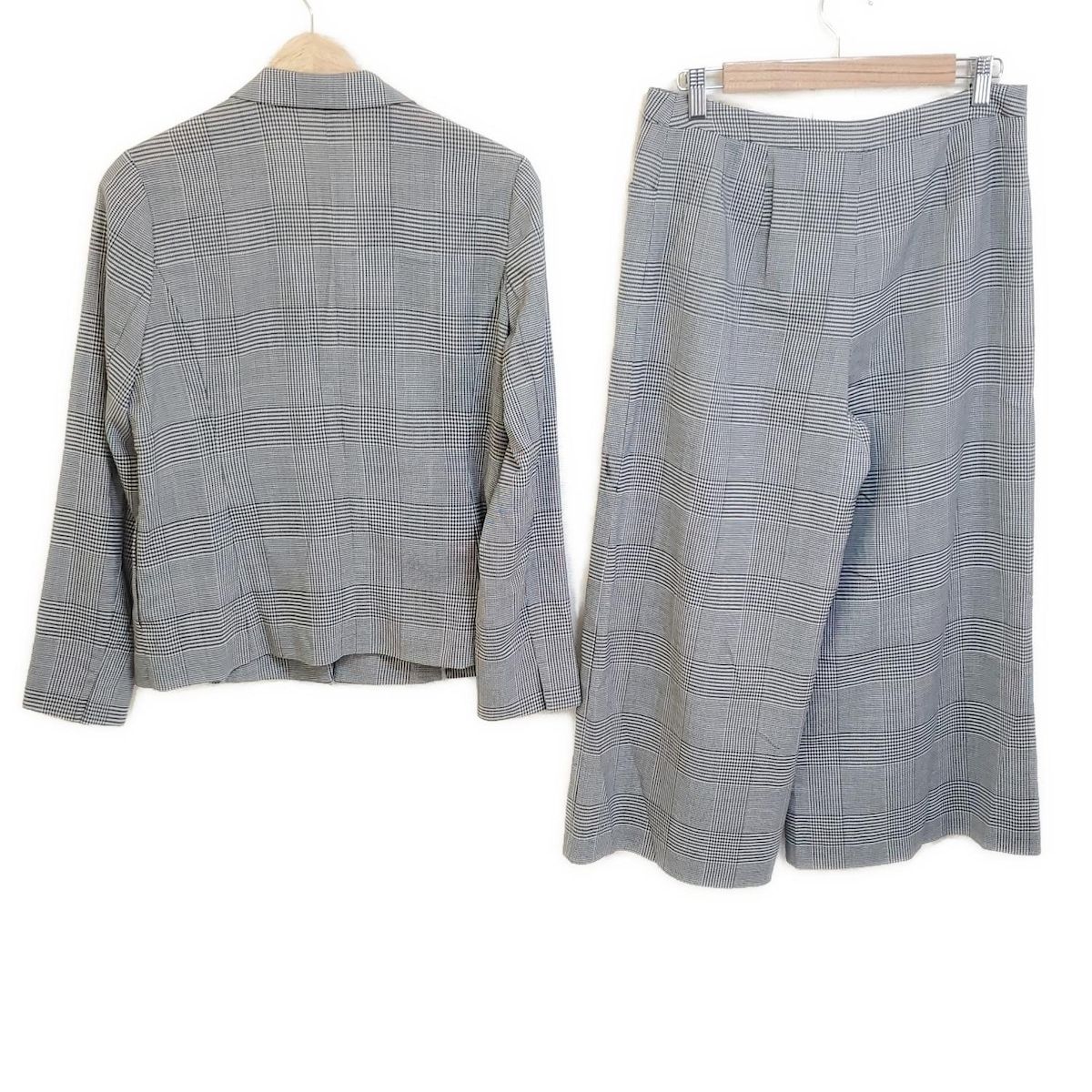 Leilian(レリアン) レディースパンツスーツ レディース美品 - 黒