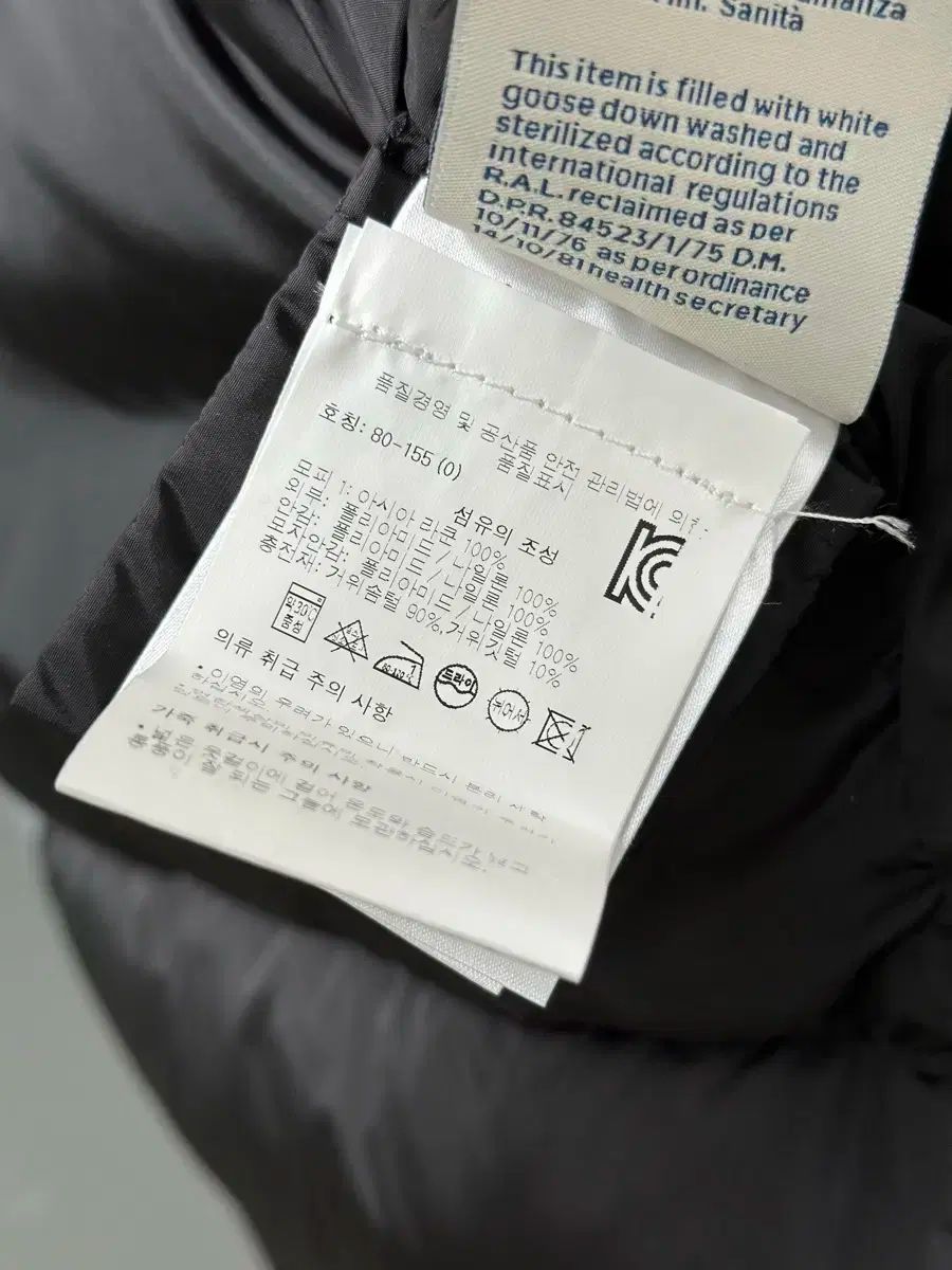 デパート MONCLER