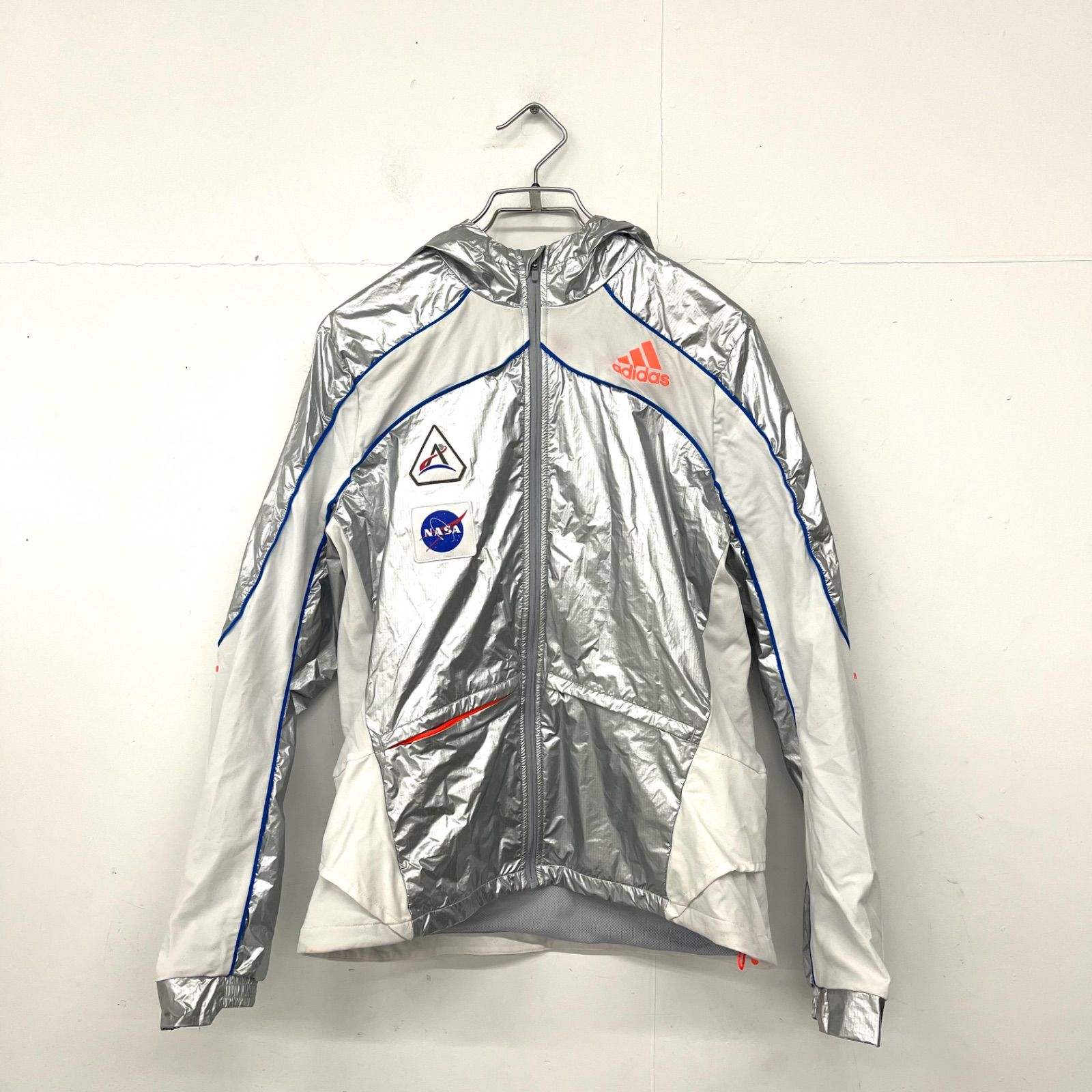 adidas アディダス NASA コラボ 宇宙飛行士 宇宙 シルバー ジャージ ジャケット ランニング Sサイズ - メルカリ