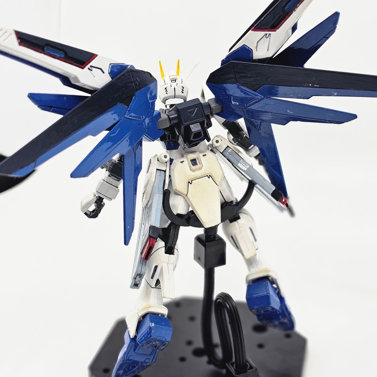 HG（2003年）フリーダムガンダム（塗装あり）　【B】　ガンプラ　完成品　ジャンク