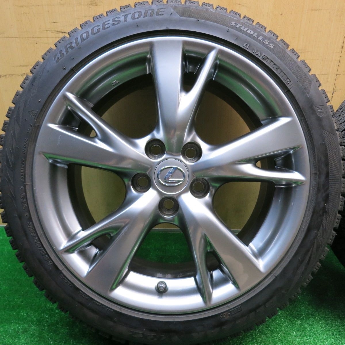 値頃感 バリ溝 9.5分 レクサス IS バージョンS 純正 225|40R18 255|40R18 スタッドレス ブリヂストン ブリザック VRX2 18インチ PCD114.3|5H 5101206HAス お早めにどうぞ！！