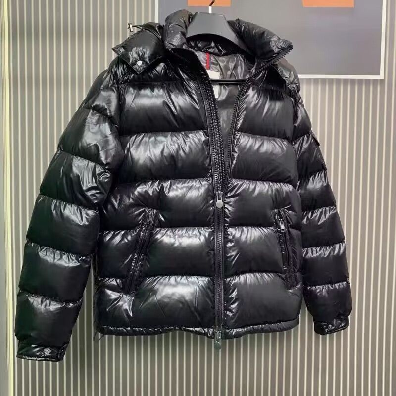 黒フーデットダウンジャケット｜