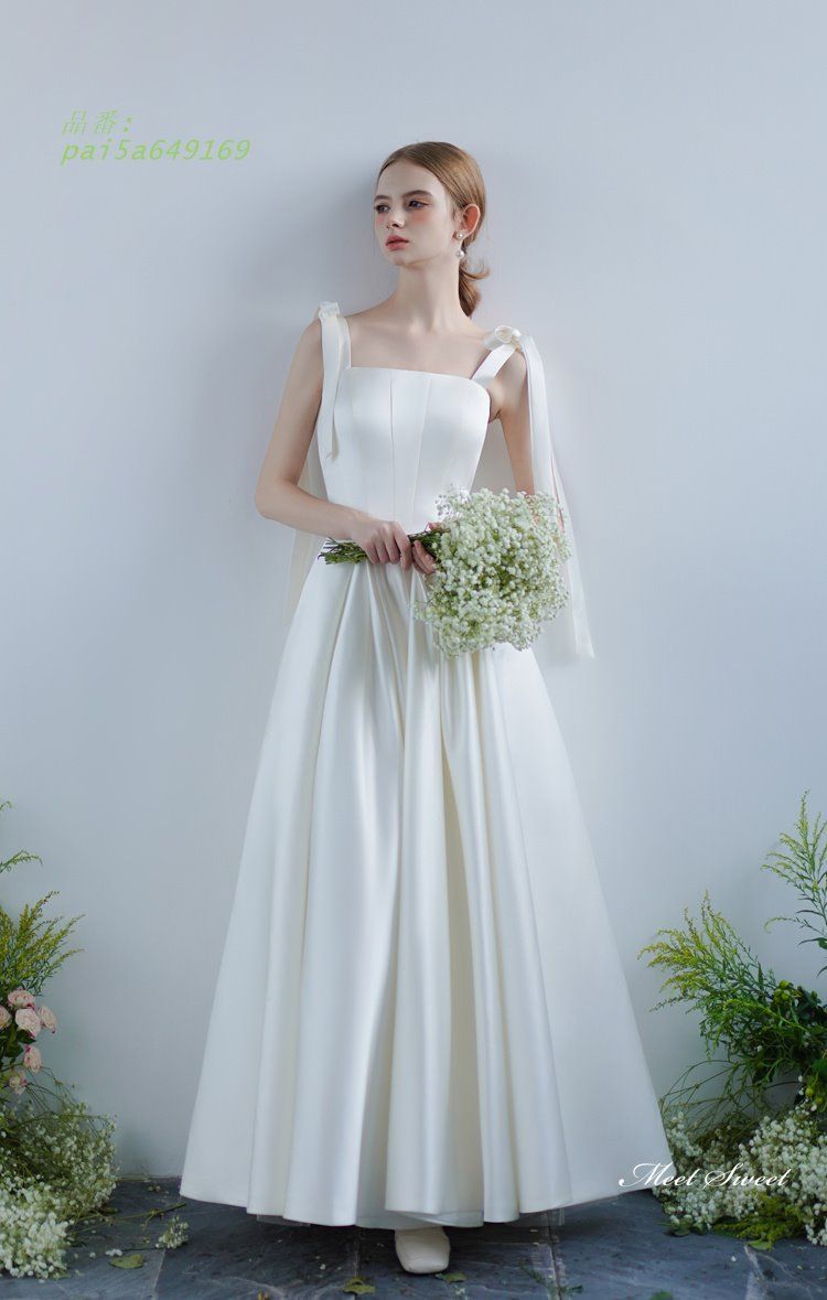 ウエディングドレス 白