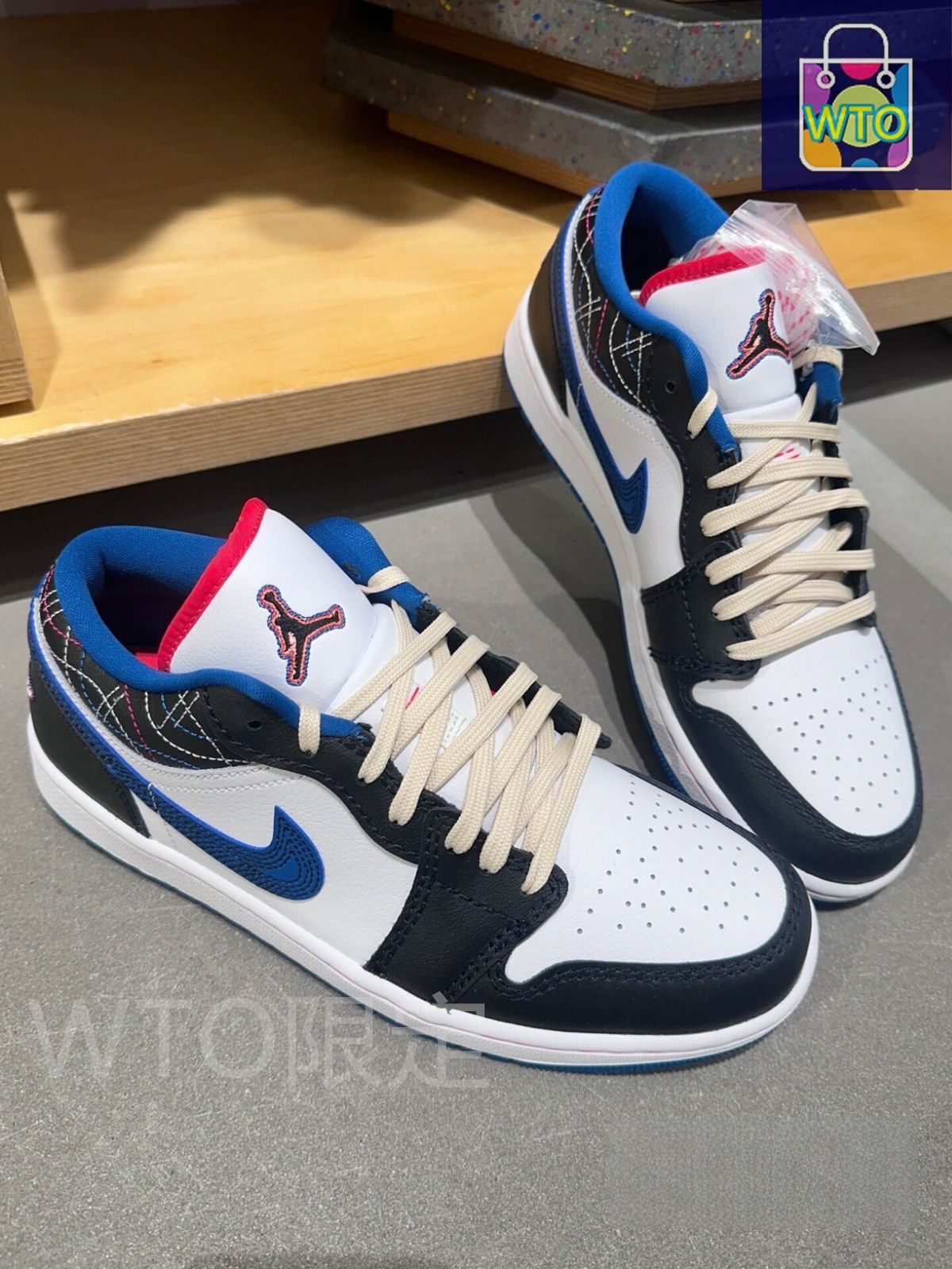 処分予定の為お値下げしました！エアジョーダン1エレベートLOW　新品未使用 AIR JORDAN 1 エアジョーダン1 エレベート low ネイビー 22