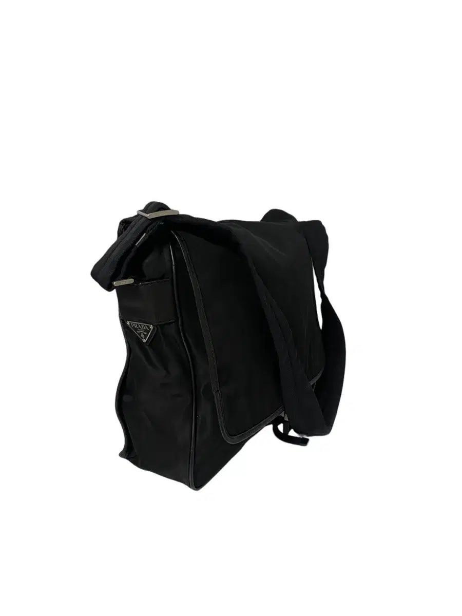 PRADA(プラダ) Re-Nylon フラップ クロスバッグ メッセンジャー