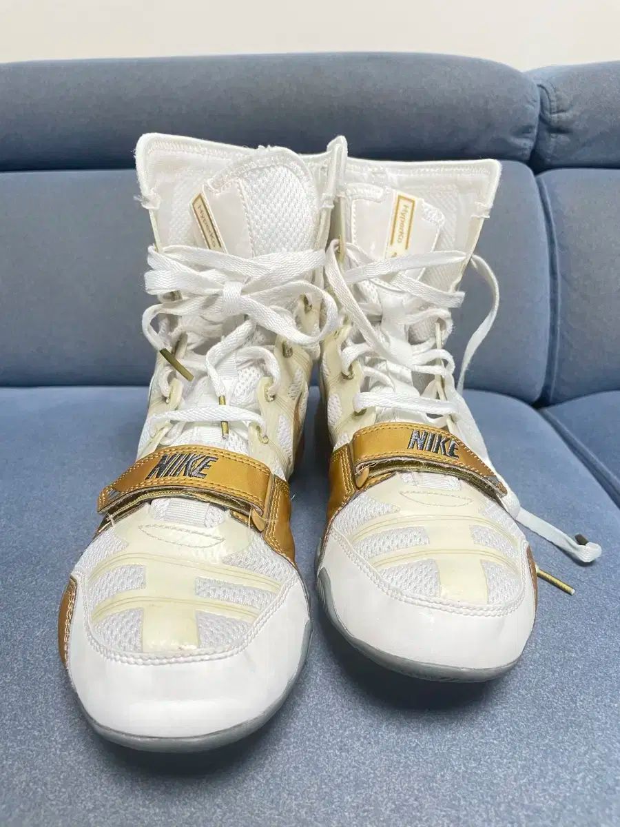 白金 ホワイトゴールド