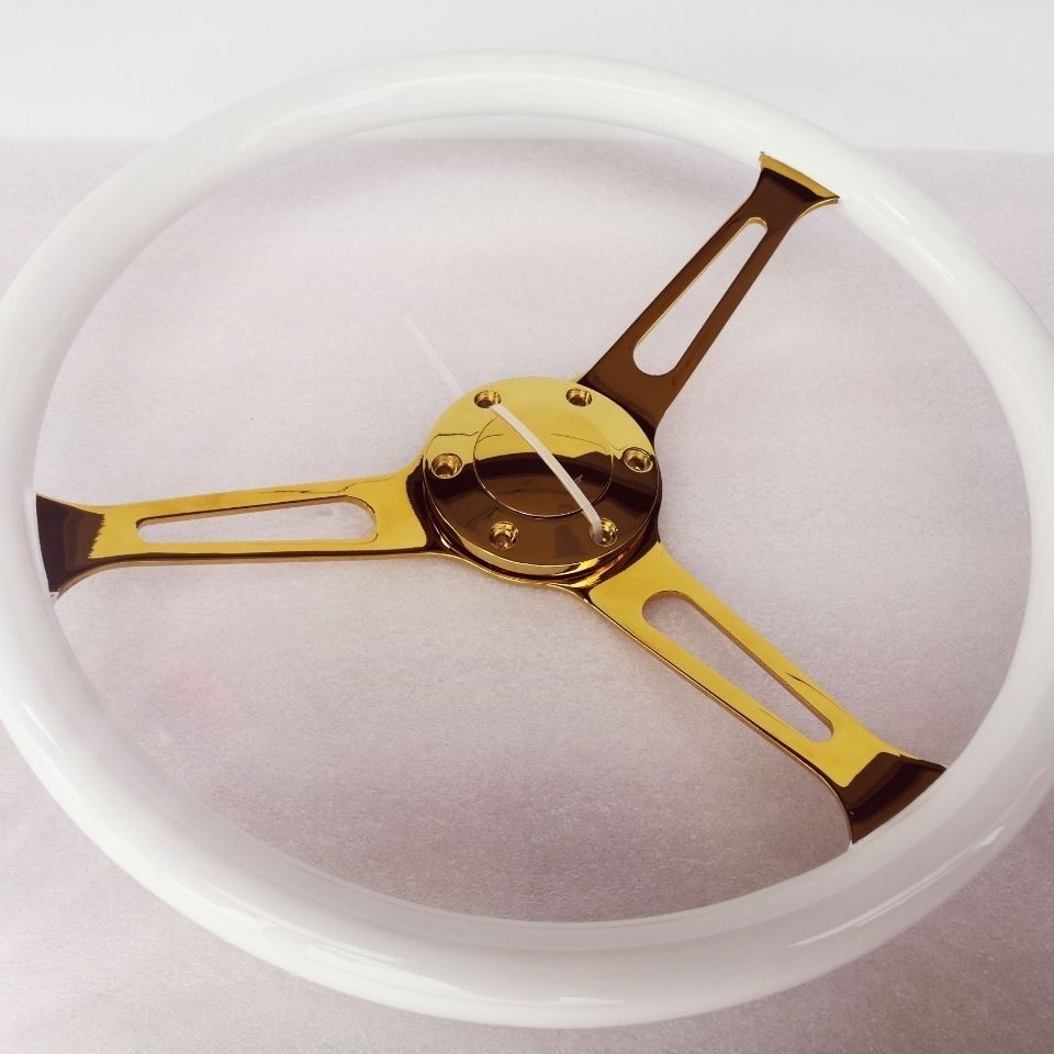 ソリッドウッドレトロビートルステアリングホイール15インチ黒金3本