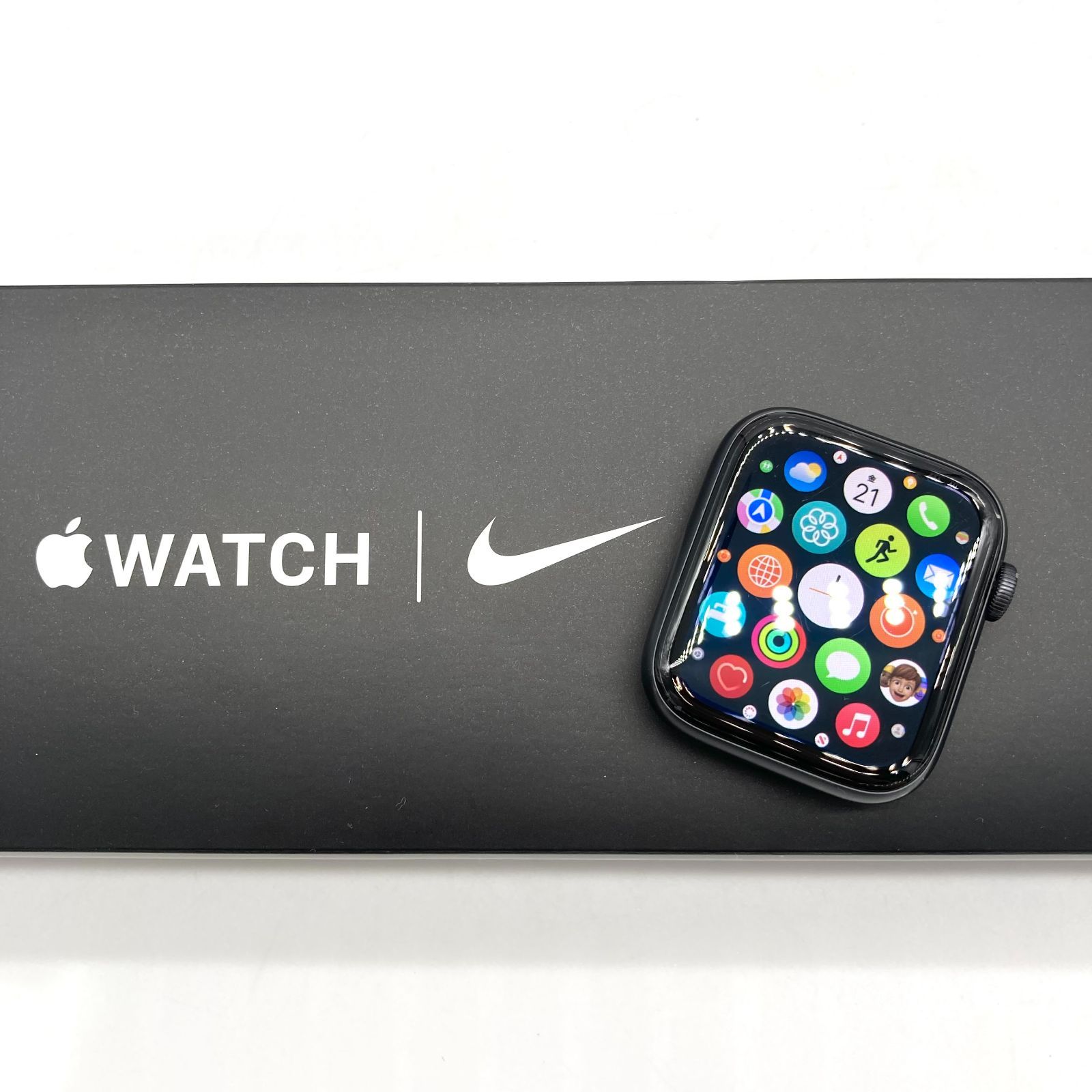 ▽Apple Watch Nike SE 44mm GPS＋Cellularモデル MKTK3J/A スペース