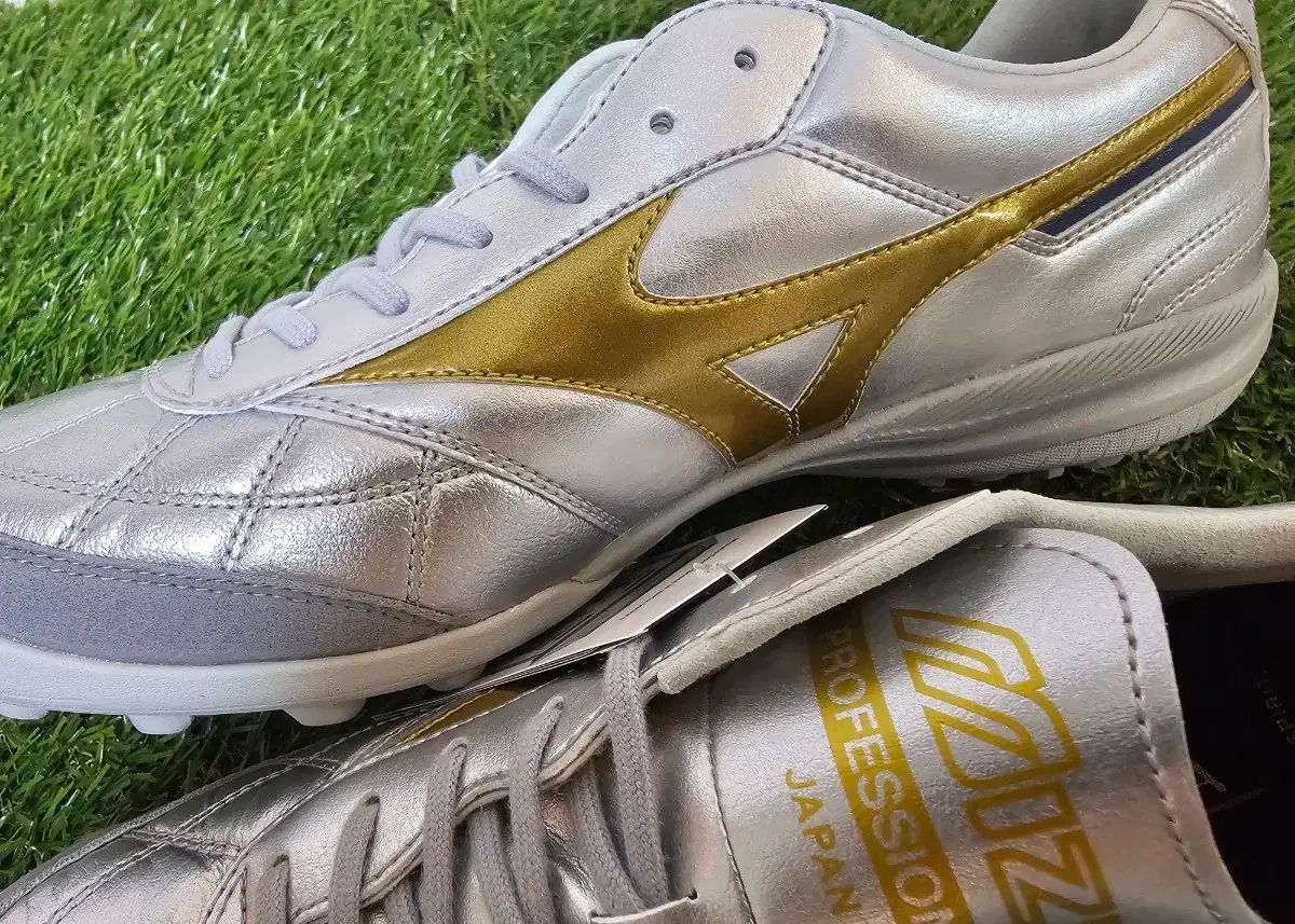 タイムセール Mizuno（ミズノ） モレリア NEO₍ネオ) モハメド・サラー