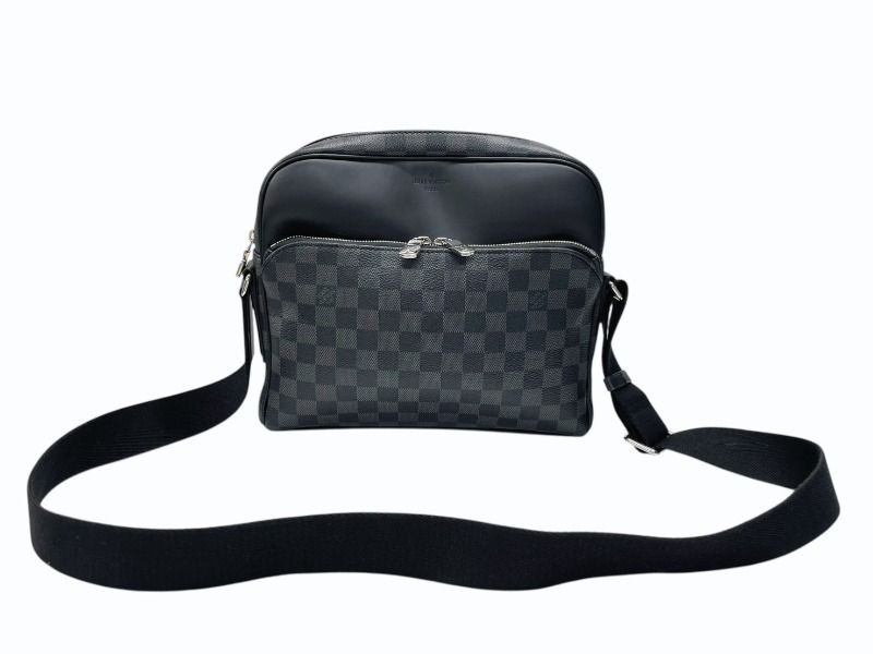 LOUIS VUITTON ルイヴィトン ダミエグラフィット デイトンPM N41408 ショルダーバッグ ブラック シルバー金具 4b007219