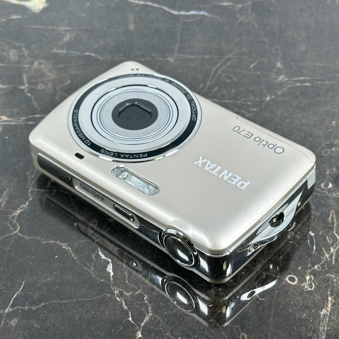 PENTAX - 【ケース付き】PENTAX Optio E70 単3電池駆動 美品】PENTAX optio E70 単3電池駆動 コンデジ デジカメ 動作