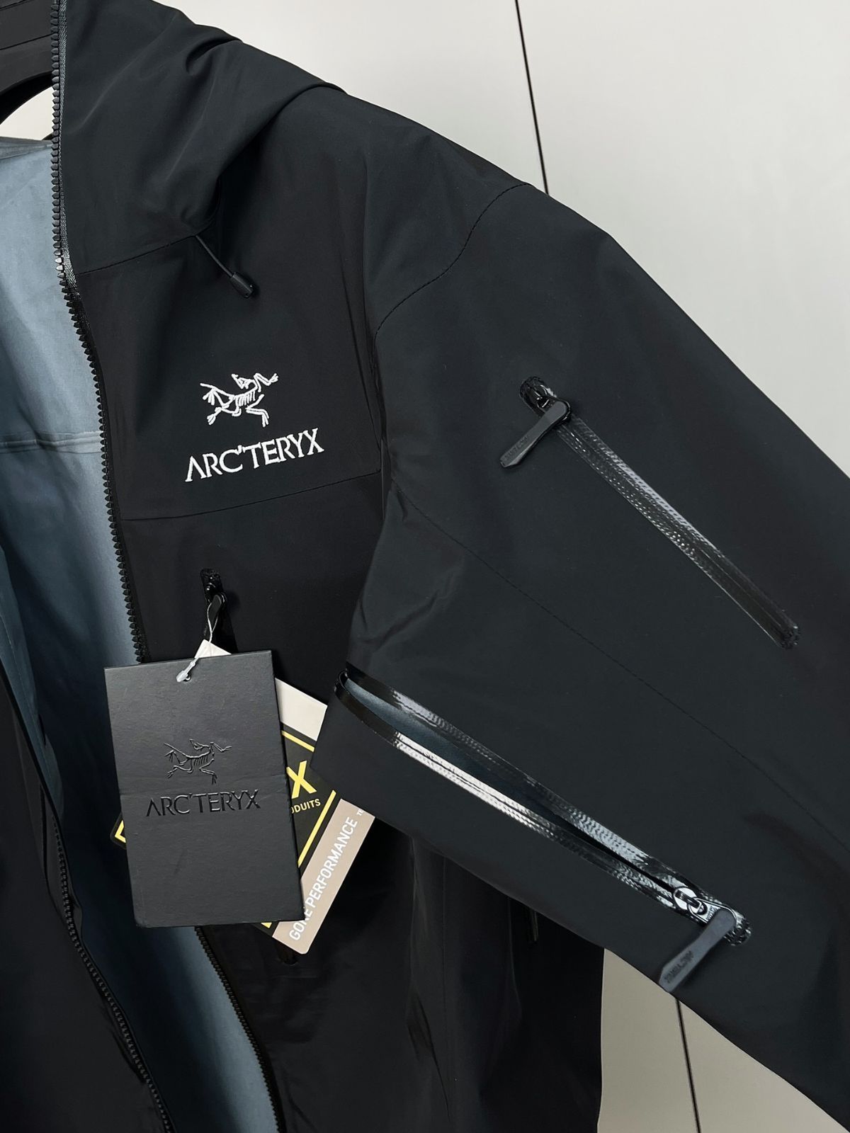 7 GORE-TEX
