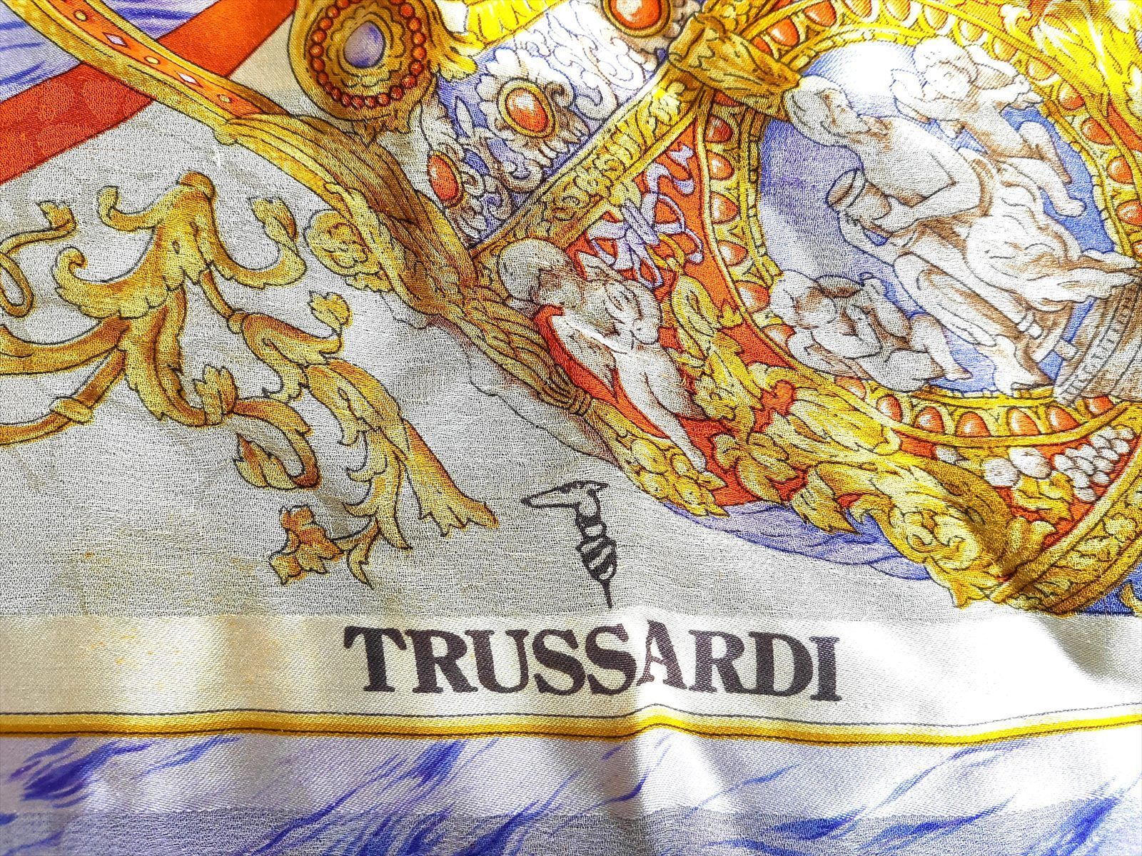 TRUSSARDI トラサルディ 大判シルクスカーフ 約86㎝×86㎝ 日本製