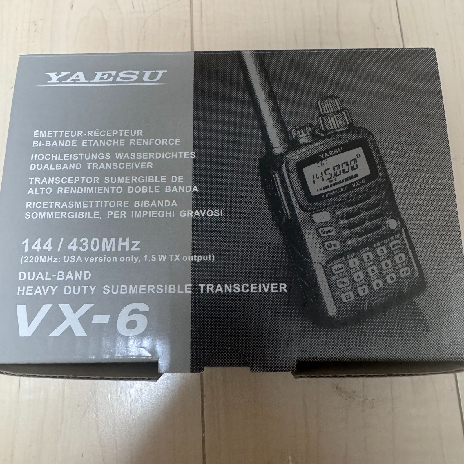 YAESU VX-6 144/430MHzデュアルバンドトランシーバー（YAESU VX
