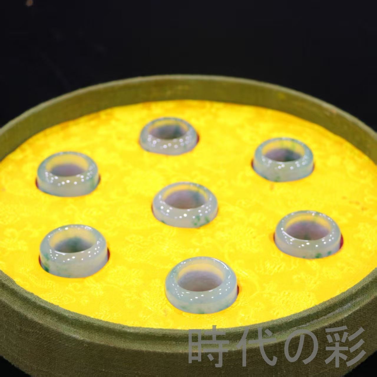 中国古美術 清代 宮廷御蔵 高冰翡翠 宝石彫 旧家蔵 彫刻 ?指 共箱 唐物 骨董品 アンティーク コレクション R07092705