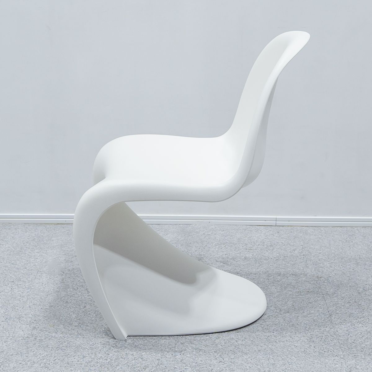 中古品】Vitra ヴィトラ Panton Chair パントン チェア マットホワイト 