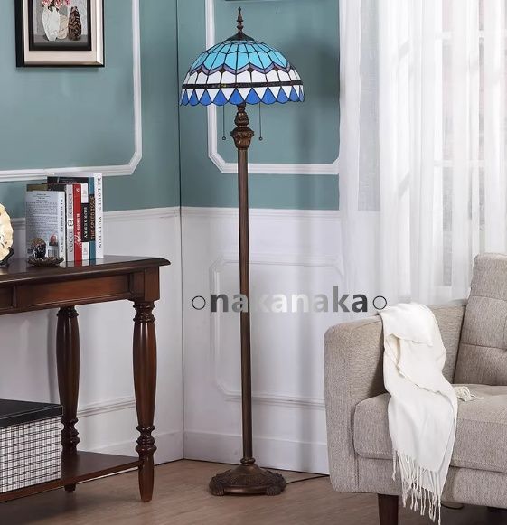 稀少 ステンドランプ ステンドグラス アンティーク 花柄 レトロな雰囲気 ティファニー技法 フロアスタンド 照明 室内装飾