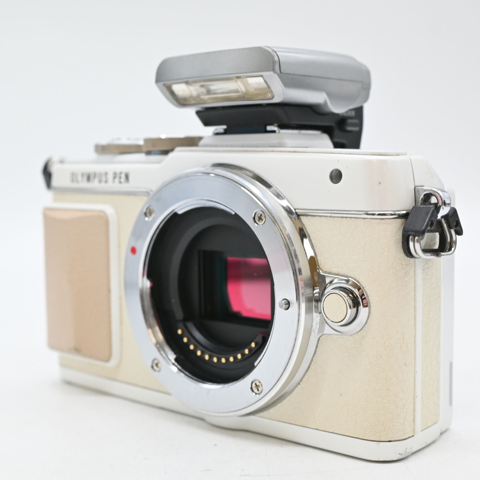 OLYMPUS PEN E-PL7 ボディ ホワイト ミラーレス一眼 PEN E-PL7 BODY WHT 並品OLYMPUS PEN E-PL7 ボディ ホワイト ミラーレス一眼 PEN E-PL7