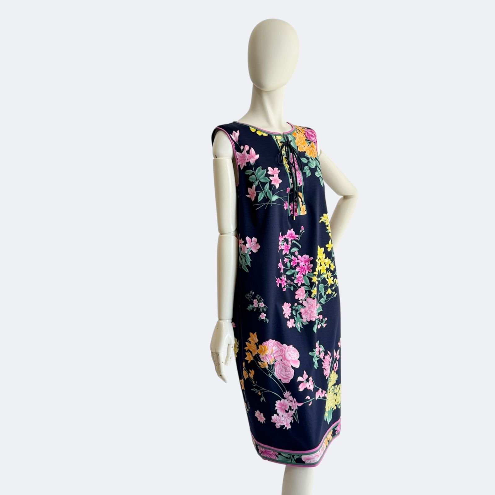 LEONARD FASHION レオナール ワンピース ネイビー 花柄 未使用 - メルカリ