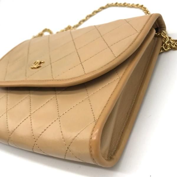 CHANEL シャネル ココマーク ミニマトラッセ プッシュロック チェーン ショルダー バッグ ベージュ m10047 CHANEL シャネル ココマーク ミニマトラッセ プッシュロック チェーン