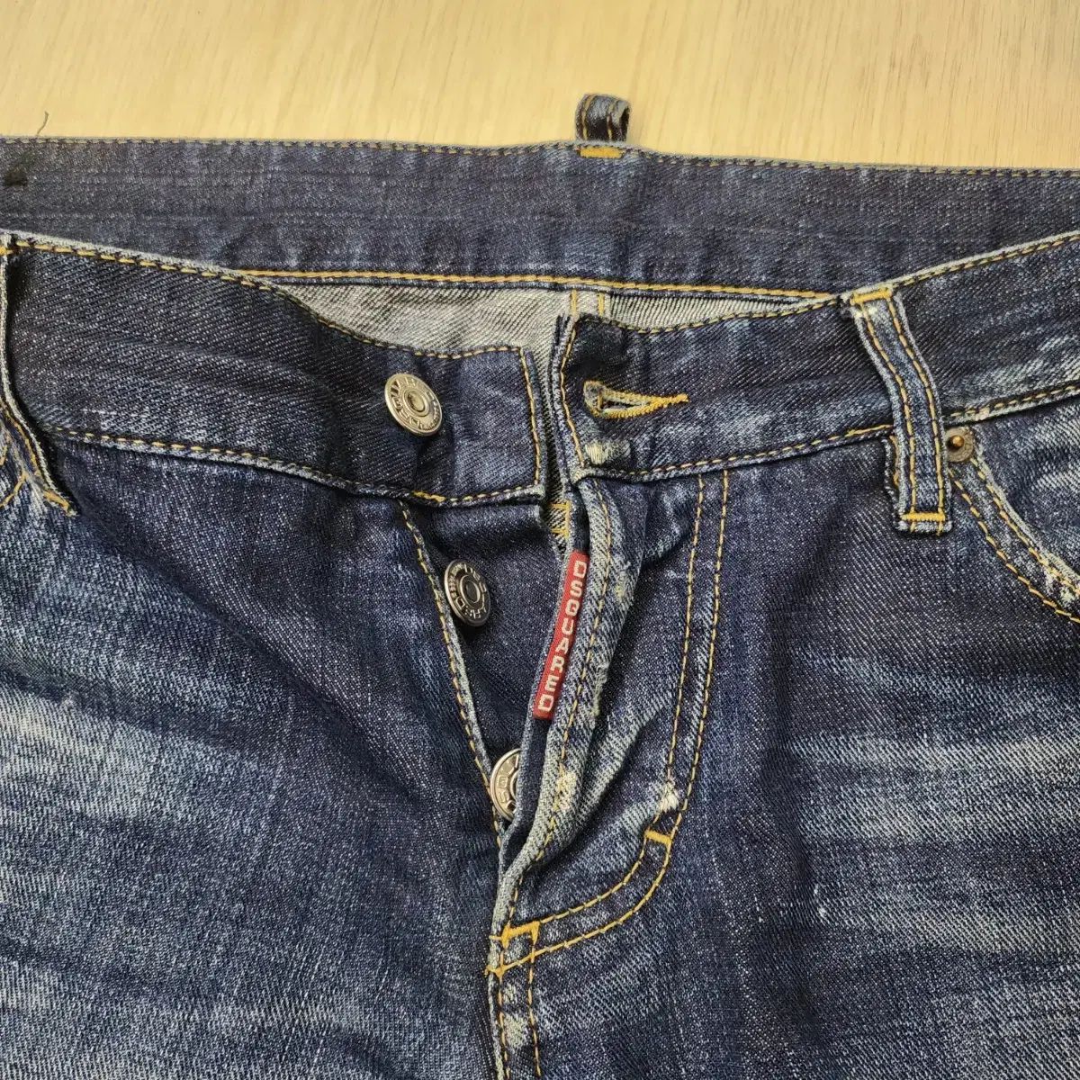 DSQUARED ディースクエアード